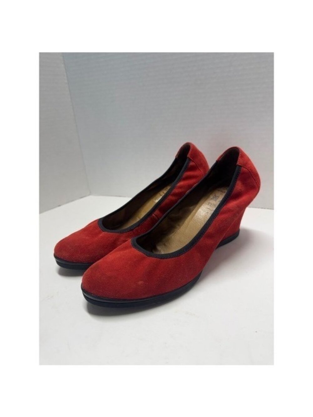 Wonders Red Suede Wedge Pumps Leather Made in Spain EU 38 L-8061 7.5